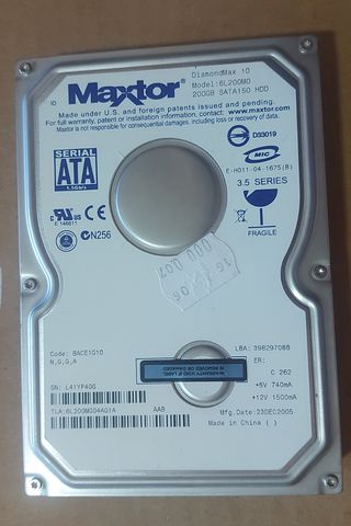 2 HDs Maxtor sata 200gb