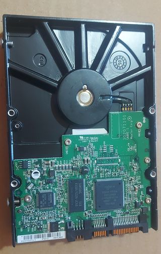 2 HDs Maxtor sata 200gb