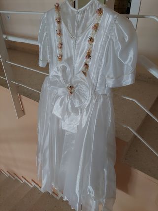 Vestido de comunicación.