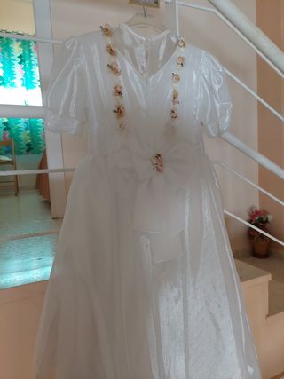 Vestido de comunicación.