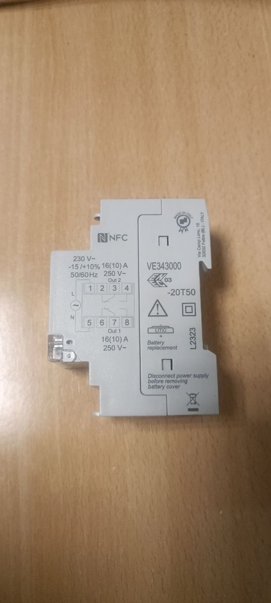 Interruptor crepuscular astronómico