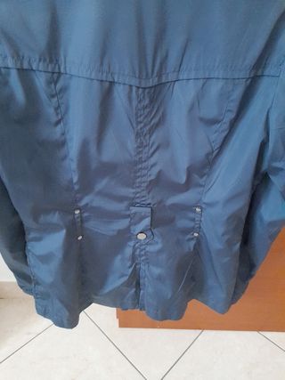 Giacca impermeabile blu donna