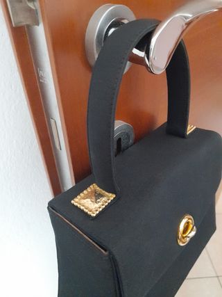 Borsetta blu a mano o a tracolla