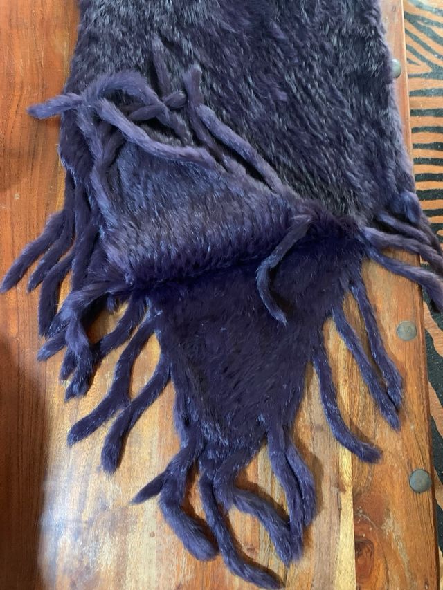Poncho in lapin viola con frange
