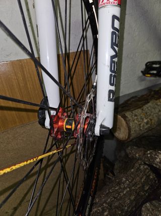 BICICLETA CUBE