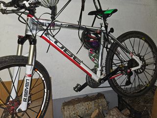 BICICLETA CUBE
