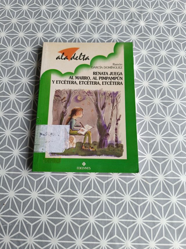 Libro Renata juega al marro