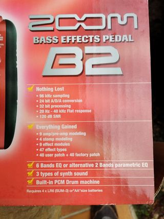 Zoom bass efects pedal