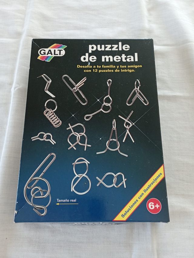 Puzzle de piezas de metal