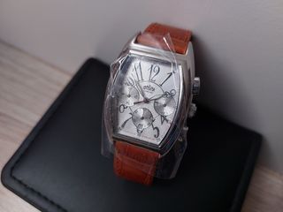 RELOJ DE PULSERA DOGMA