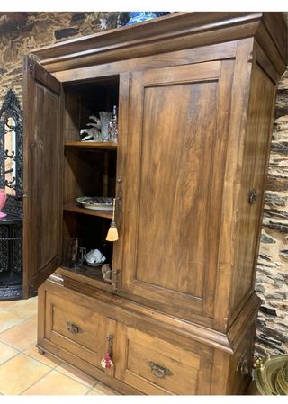 Armario antiguo. 1900