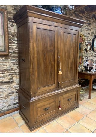 Armario antiguo. 1900