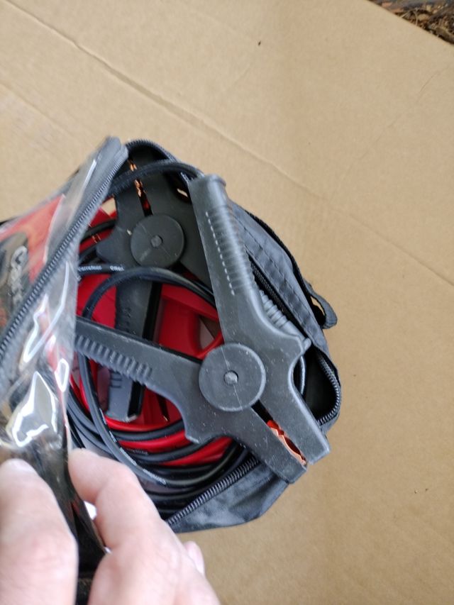 Cavi avviamento auto/cables de arranque del coche