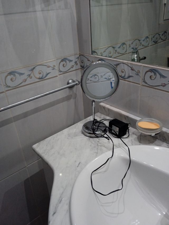 espejo de aumento de baño