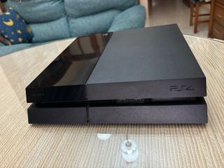 PS4 1 TB + mando pro y juegos