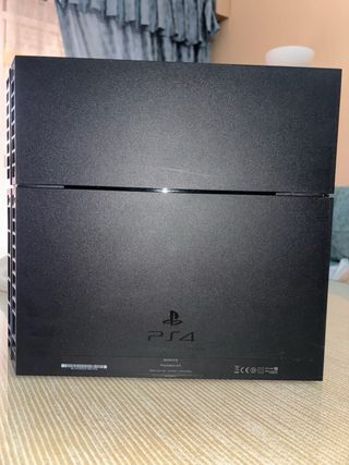 PS4 1 TB + mando pro y juegos