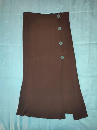 Falda midi marrón 