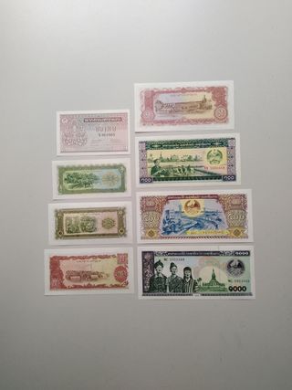 LAOS 8 BILLETES DIFERENTES 