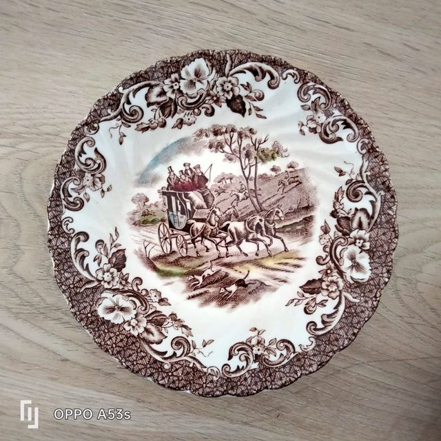 Platos de aperitivo de loza inglesa