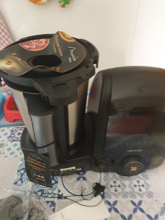 Robot cecotec 1070