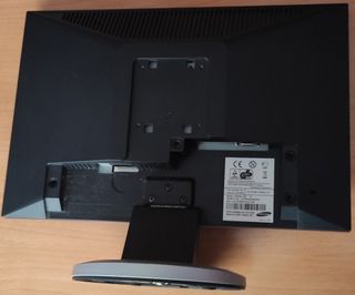 MONITOR SAMSUNG SYNCMASTER 940NW 19"