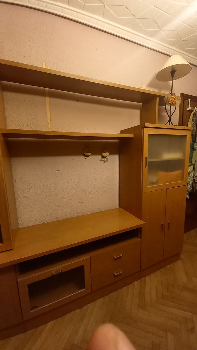 Mueble de salón color cerezo Excelente estado