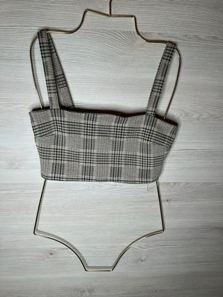 Top de cuadros beige oscuro