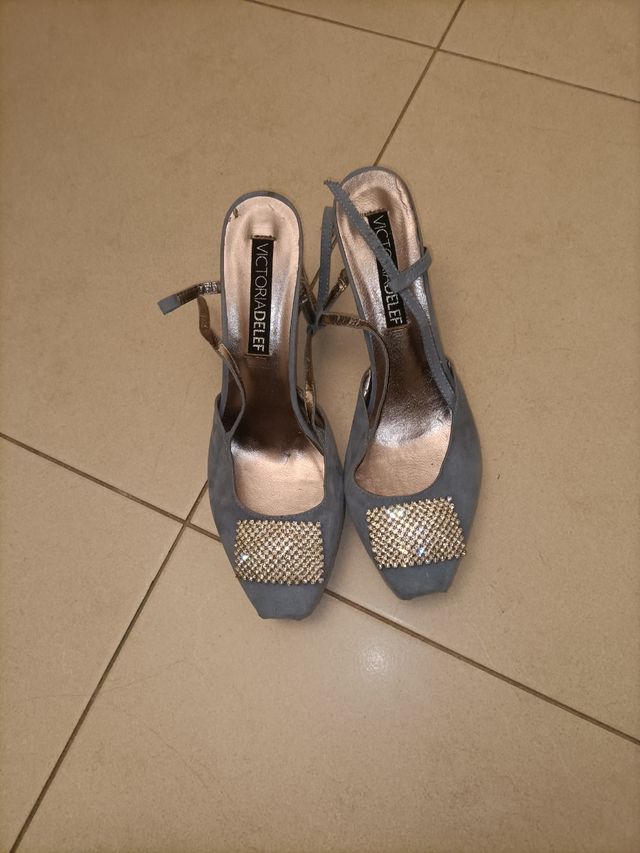 Zapatos de tacón de Victoria Delef