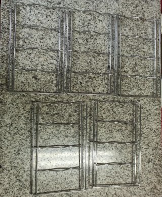 SOPORTES-BOTELLEROS INDIVIDUALES ACERO/INOX.