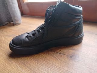 Scarponcini da uomo nero giardini