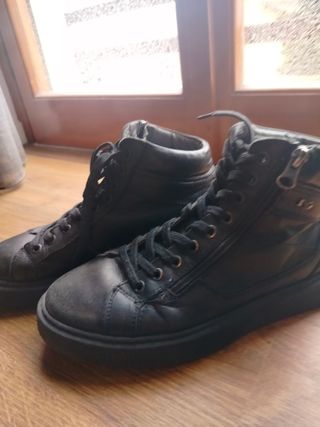 Scarponcini da uomo nero giardini