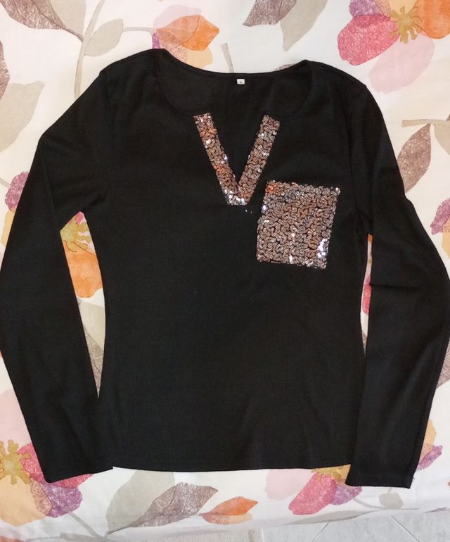 Maglia donna a costine con paillettes