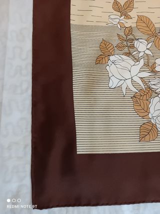 Pañuelo vintage Pierre Cardin 