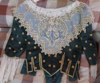 traje de fallera,  y zapatos