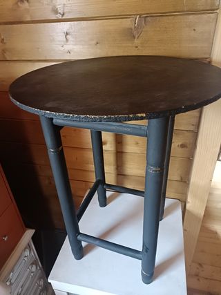 Mesita auxiliar o mesilla