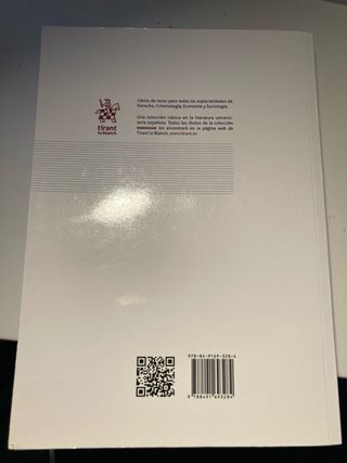 EL DERECHO, ENTRE EL PODER Y LA JUSTICIA