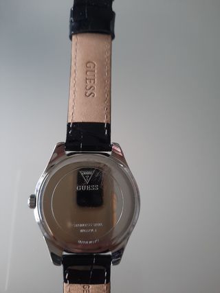 Reloj Guess negro plateado a estrenar