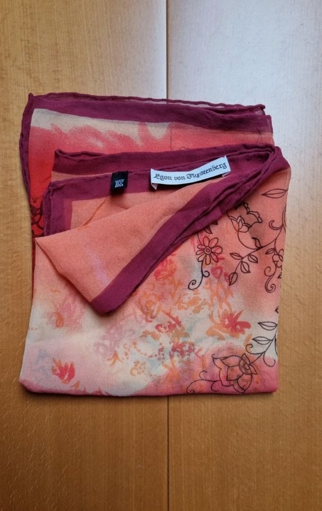 Foulard by Egon von Furstenberg