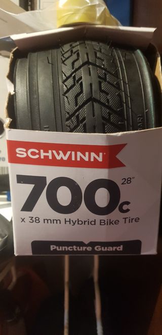 Cubierta hibrid bici Schwinn 28"/700c/38mm