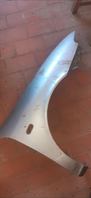 Aleta leon mk1 lado derecho copiloto