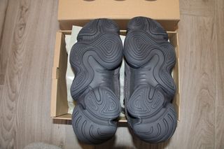 YEEZY 500 Negro 42 2/3