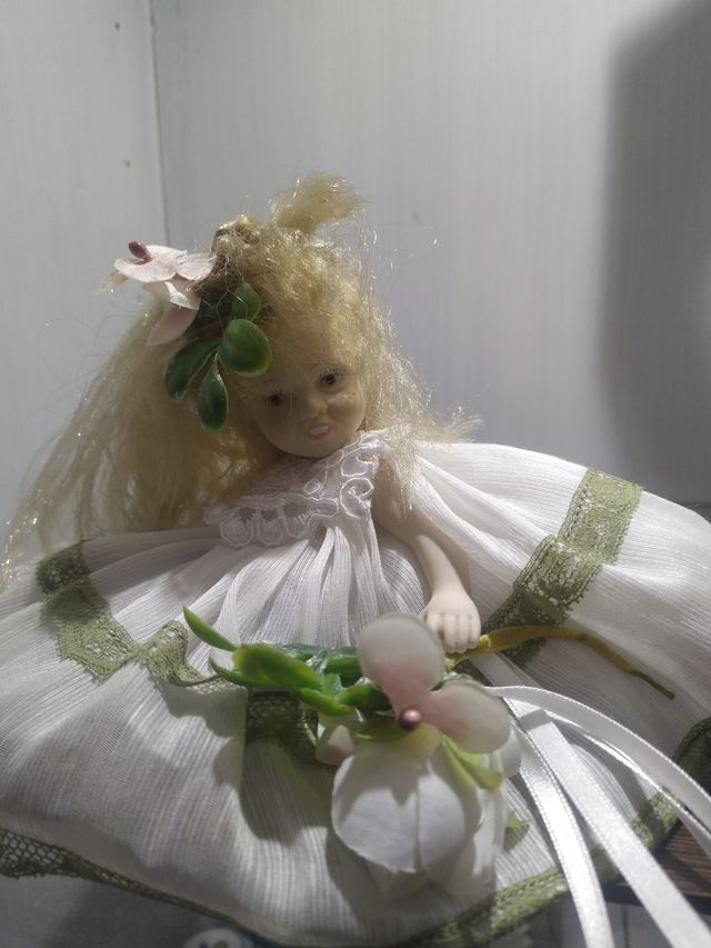 Bambola porcellana da collezione