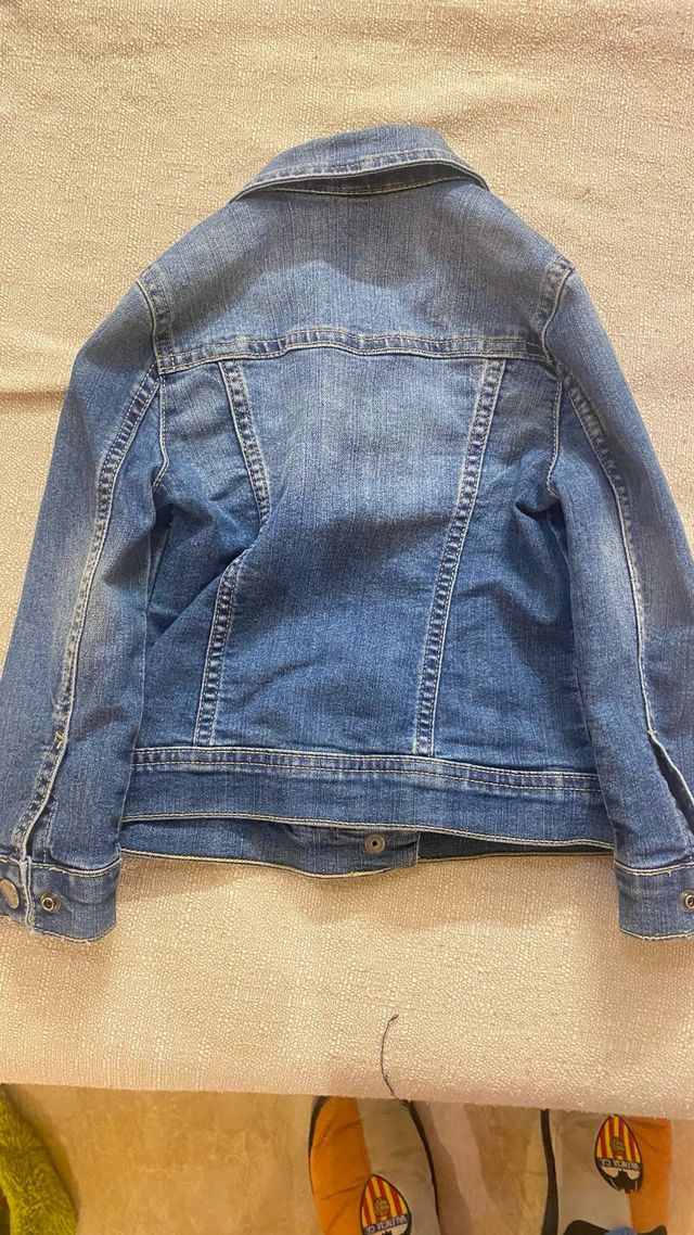 Chaqueta vaquera niña "Benetton" XXS (3/4 años).
