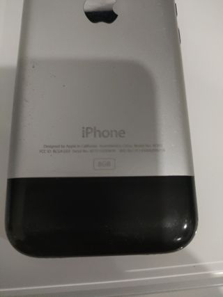 iPhone primera generación 8GB
