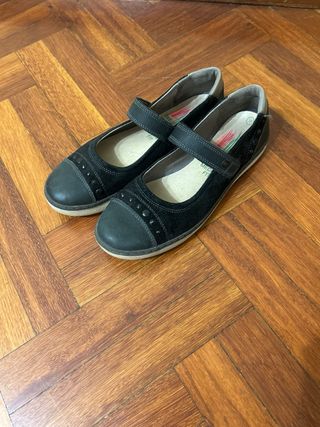 Bailarinas negras con velcro