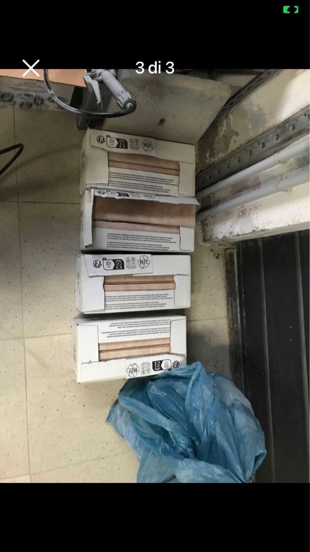 4 scatole battiscopa ceramica rosa