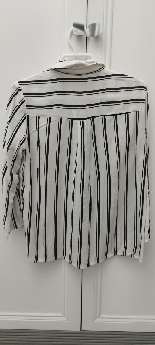 Camisa rayas, Stradivarius. Talla S.