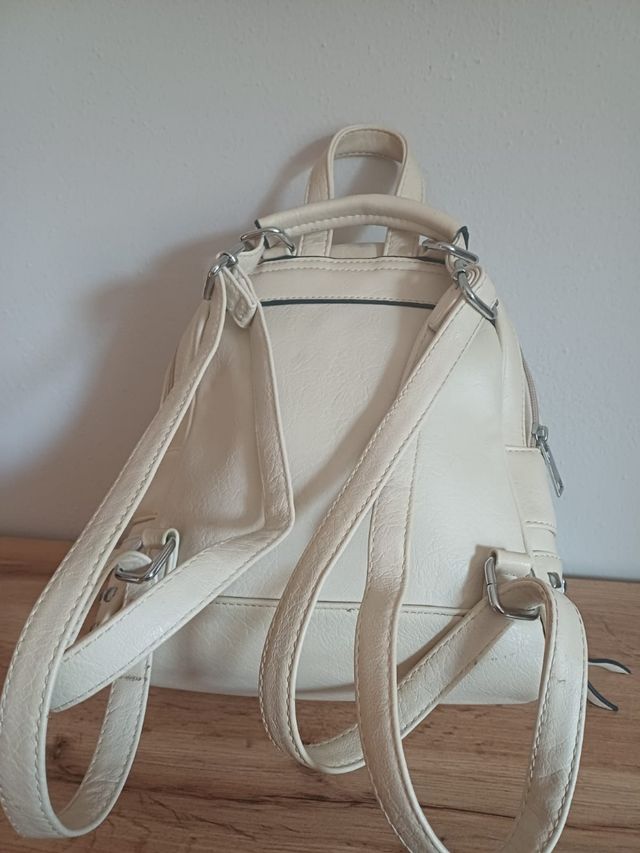 Zainetto beige in finta pelle