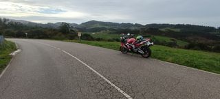 Moto Yamaha r6