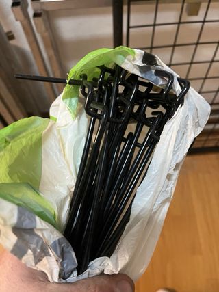 Expositor reja negro